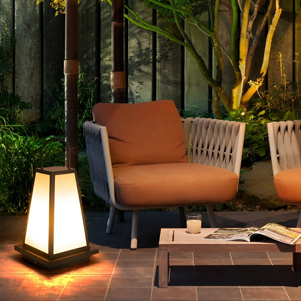 Modern Waterproof LED Outdoor Floor Lamp Lantern