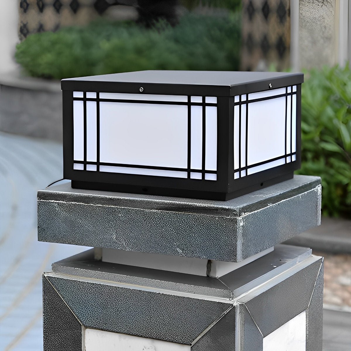Retro Grilles Waterproof LED Fence Post Lights