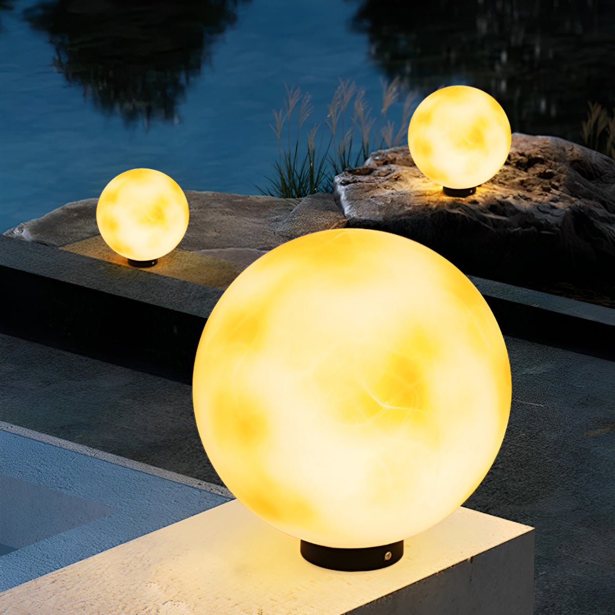 Waterproof LED Round Ball Moon Modern Post Caps Lights